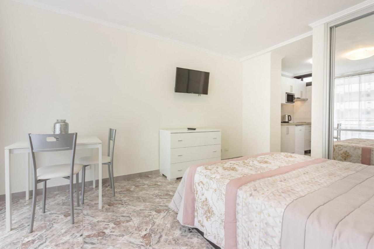 Tenerife Olympia Apart Hotel-Playa De Las Americas. Balcony, Sea View & Pool Exterior foto